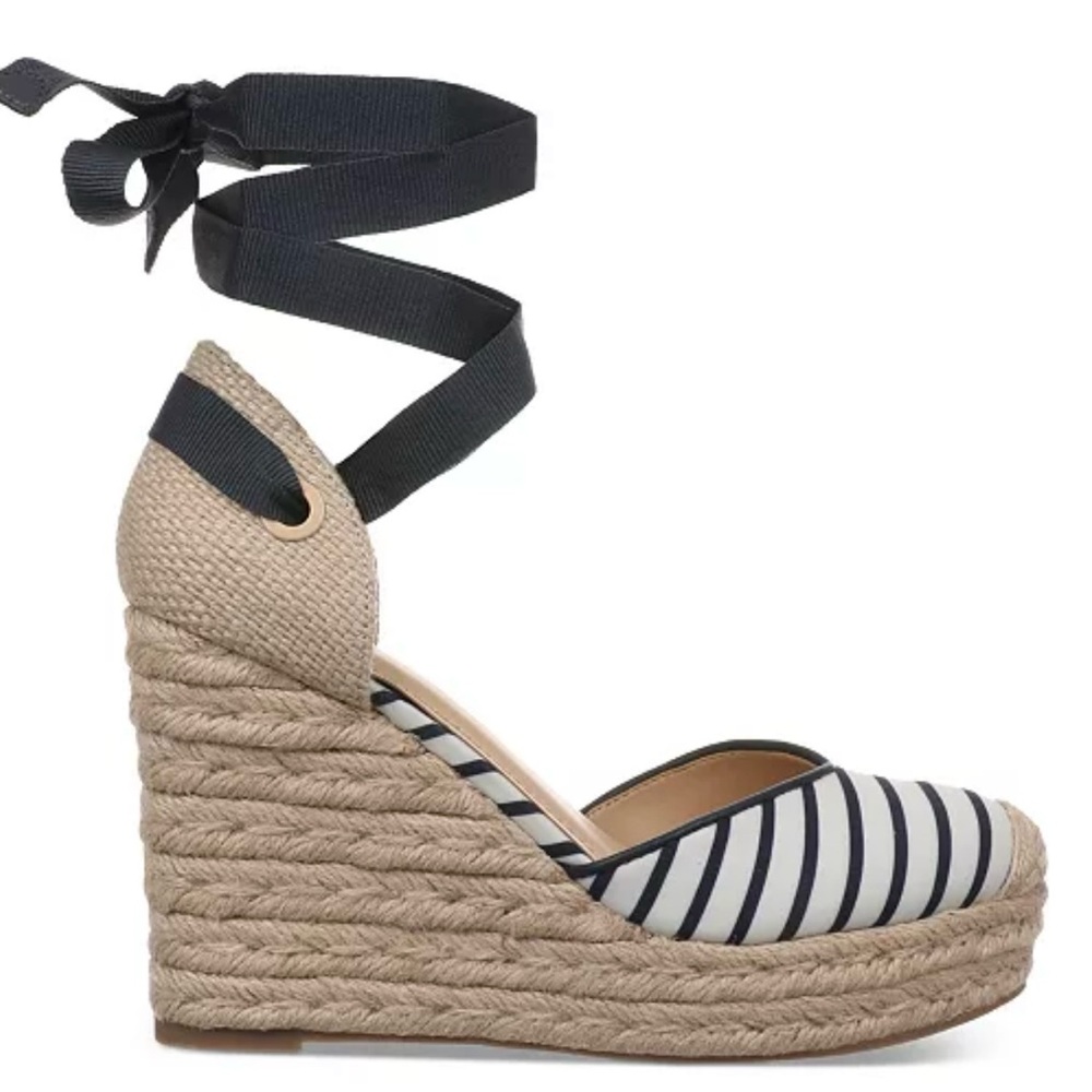 NWT On 34th Melindaa Espadrille Wedge Sandals Navy and White